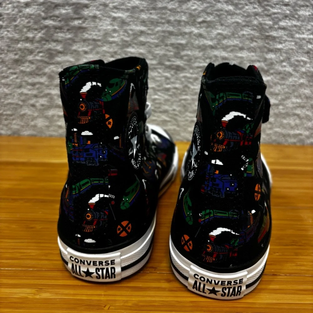 Converse‎ Chuck Taylor Hi 1V Black Train Print NEW Kids Size 3 Youth